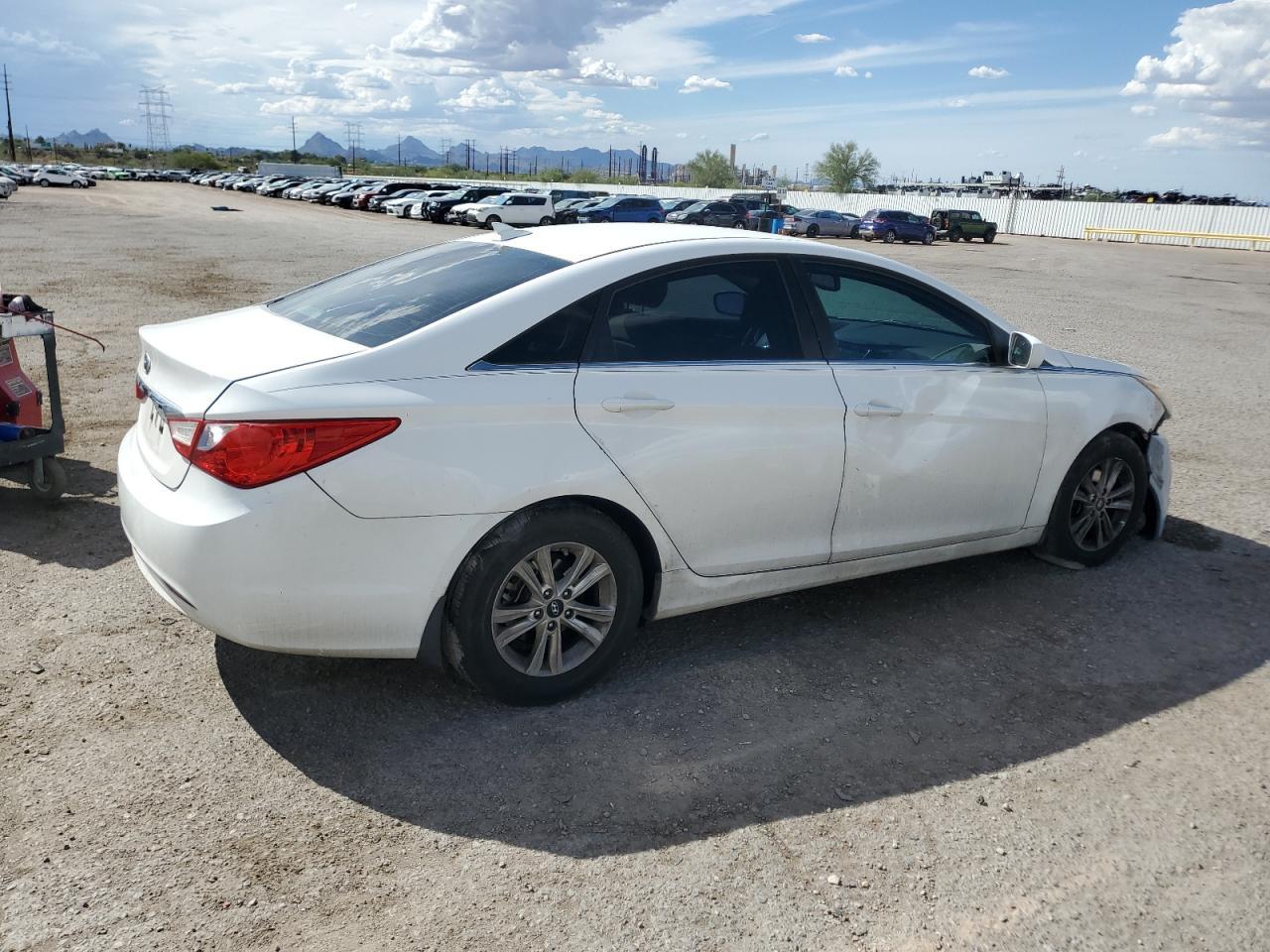2013 HYUNDAI SONATA