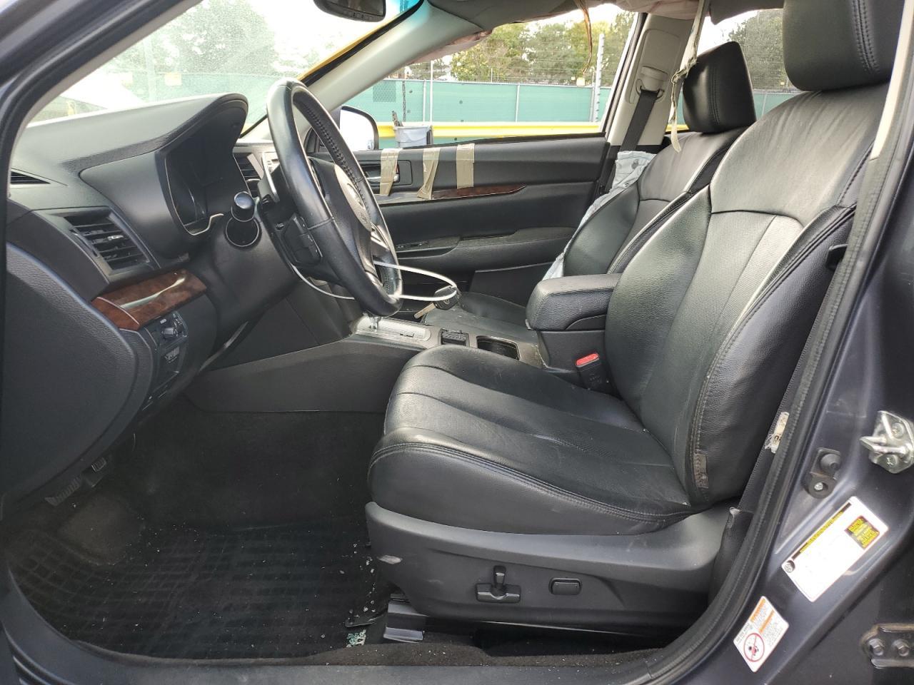 2014 SUBARU Legacy
