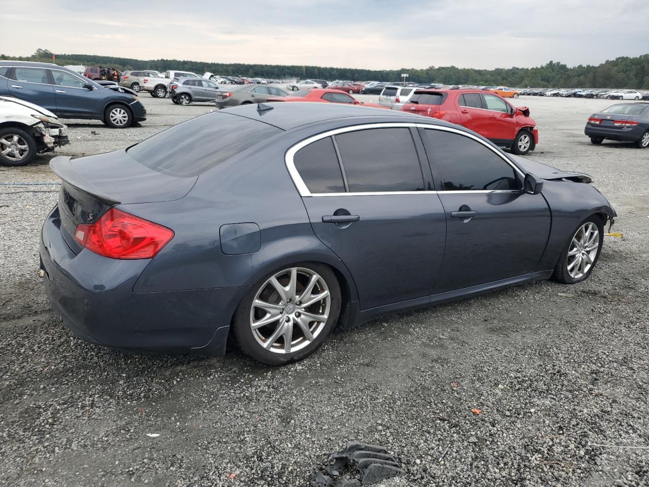 2012 INFINITI G37