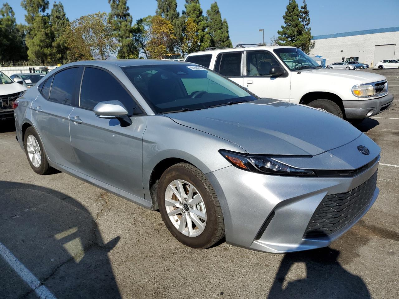 2025 TOYOTA CAMRY