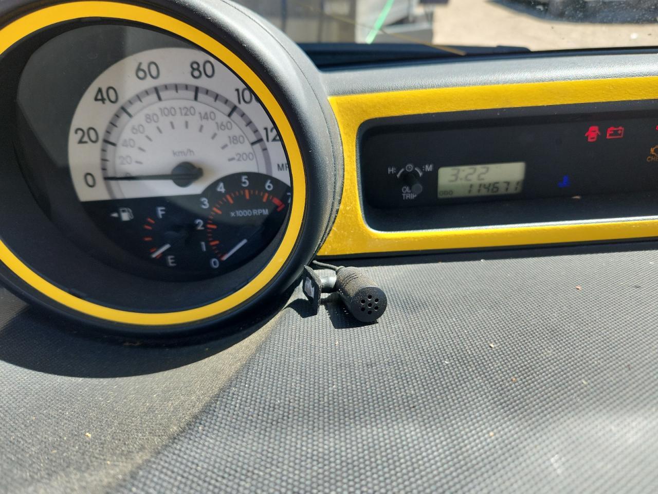 2005 TOYOTA SCION
