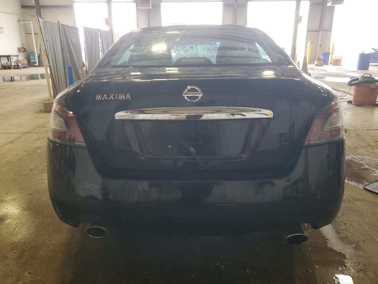 2014 NISSAN Maxima