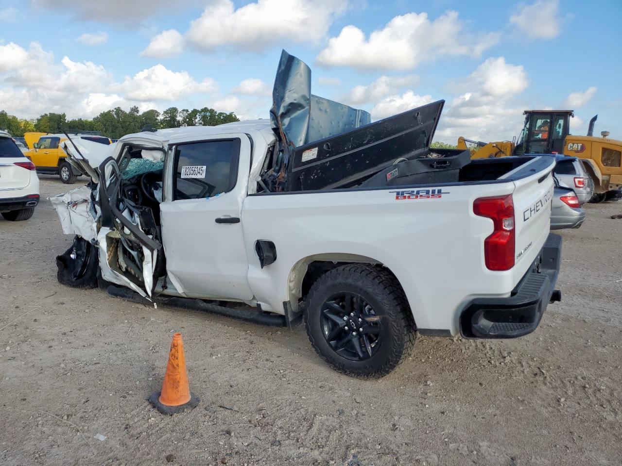 2025 CHEVROLET Silverado