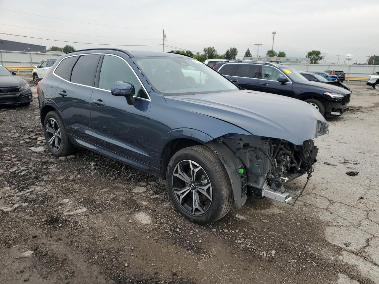 2022 VOLVO XC60