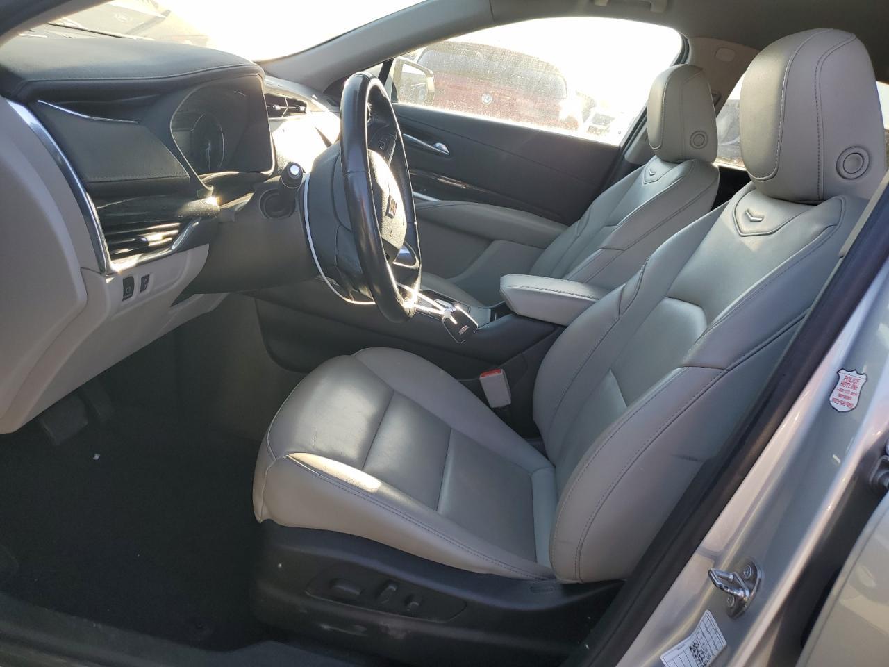 2022 CADILLAC XT4