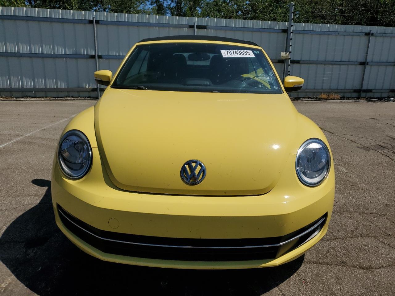 2014 VOLKSWAGEN Beetle