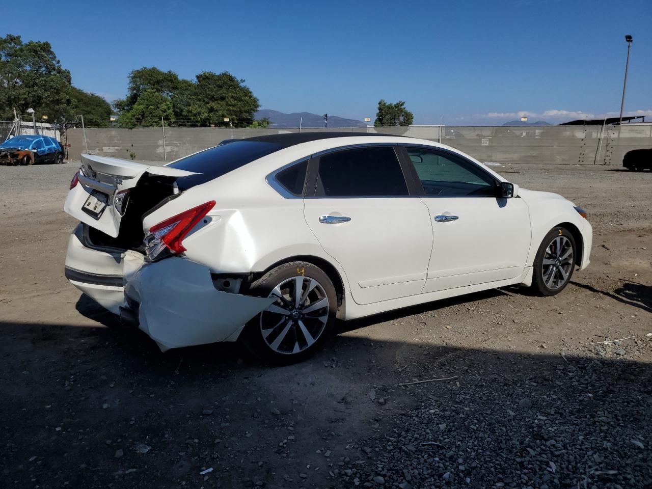 2016 NISSAN ALTIMA