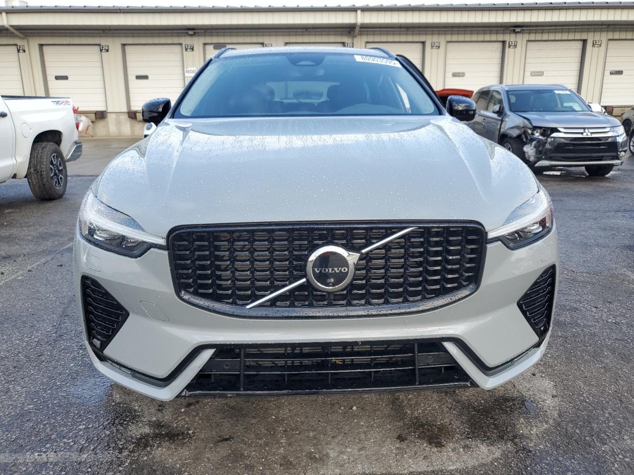 2025 VOLVO XC60