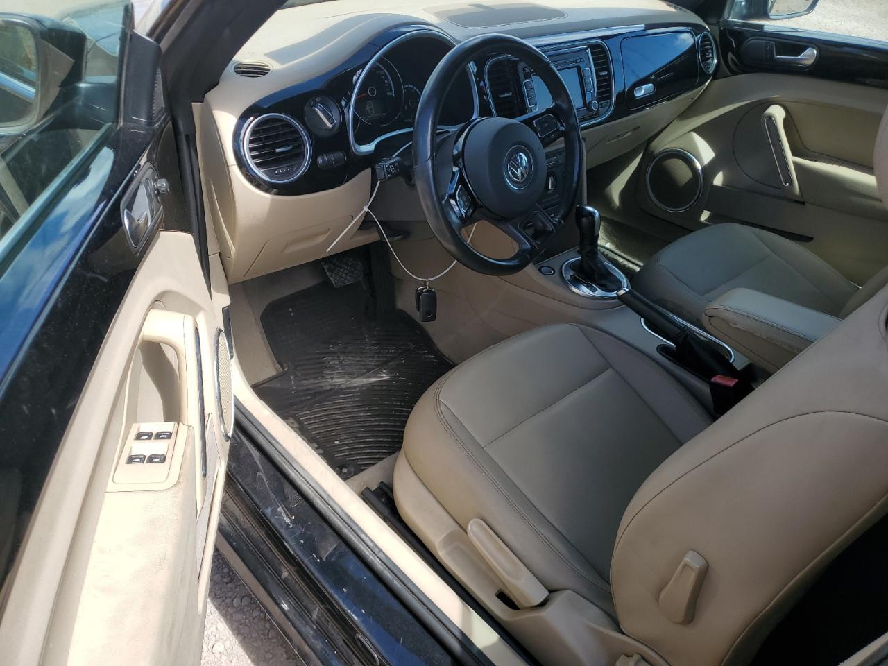 2013 VOLKSWAGEN Beetle