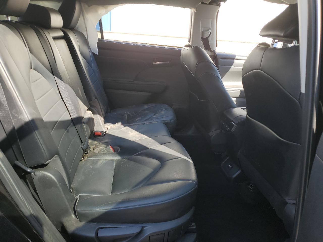 2021 TOYOTA HIGHLANDER