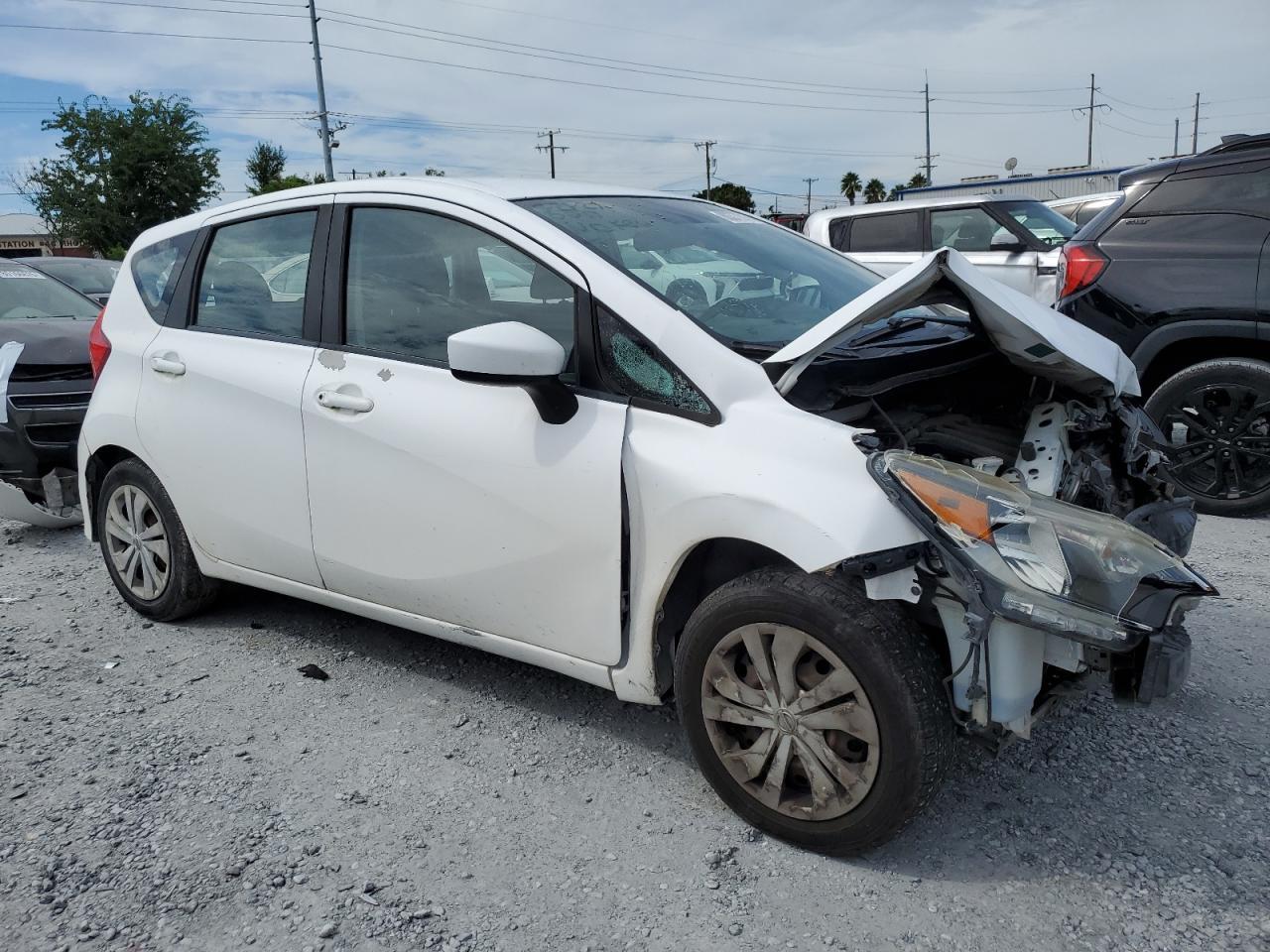 2017 NISSAN Versa Note