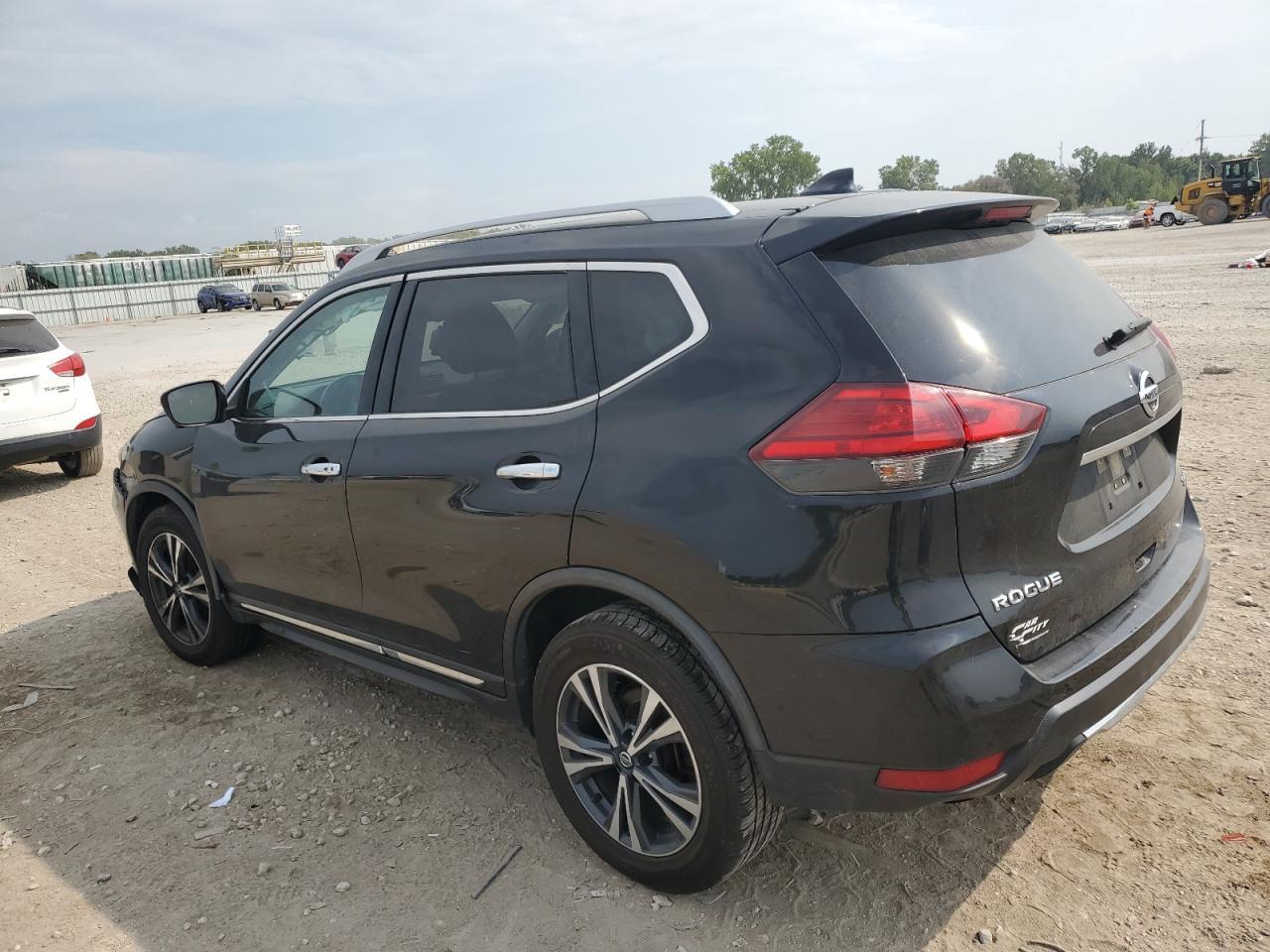 2017 NISSAN ROGUE