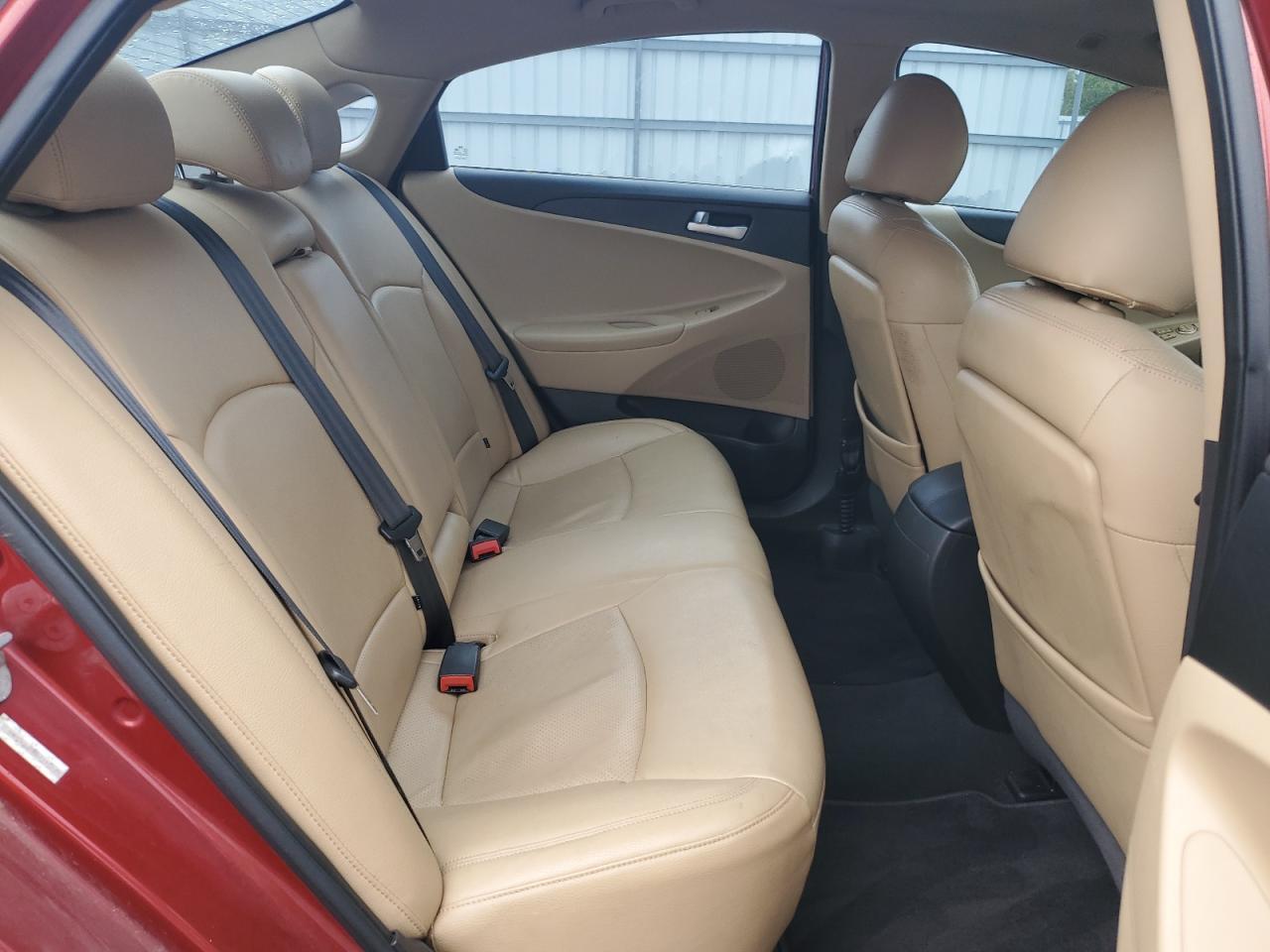 2011 HYUNDAI SONATA