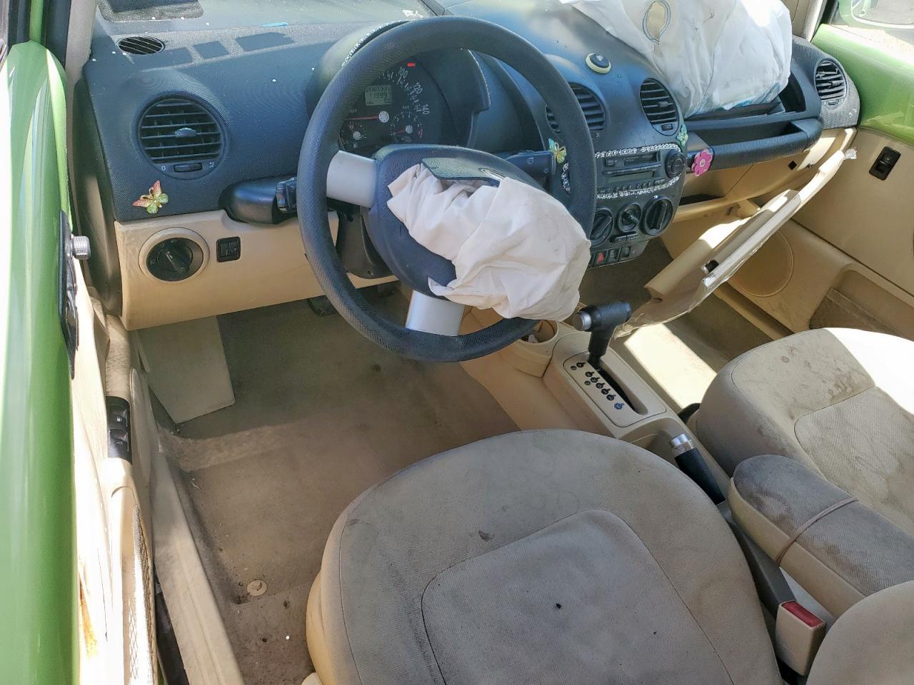 2002 VOLKSWAGEN Beetle