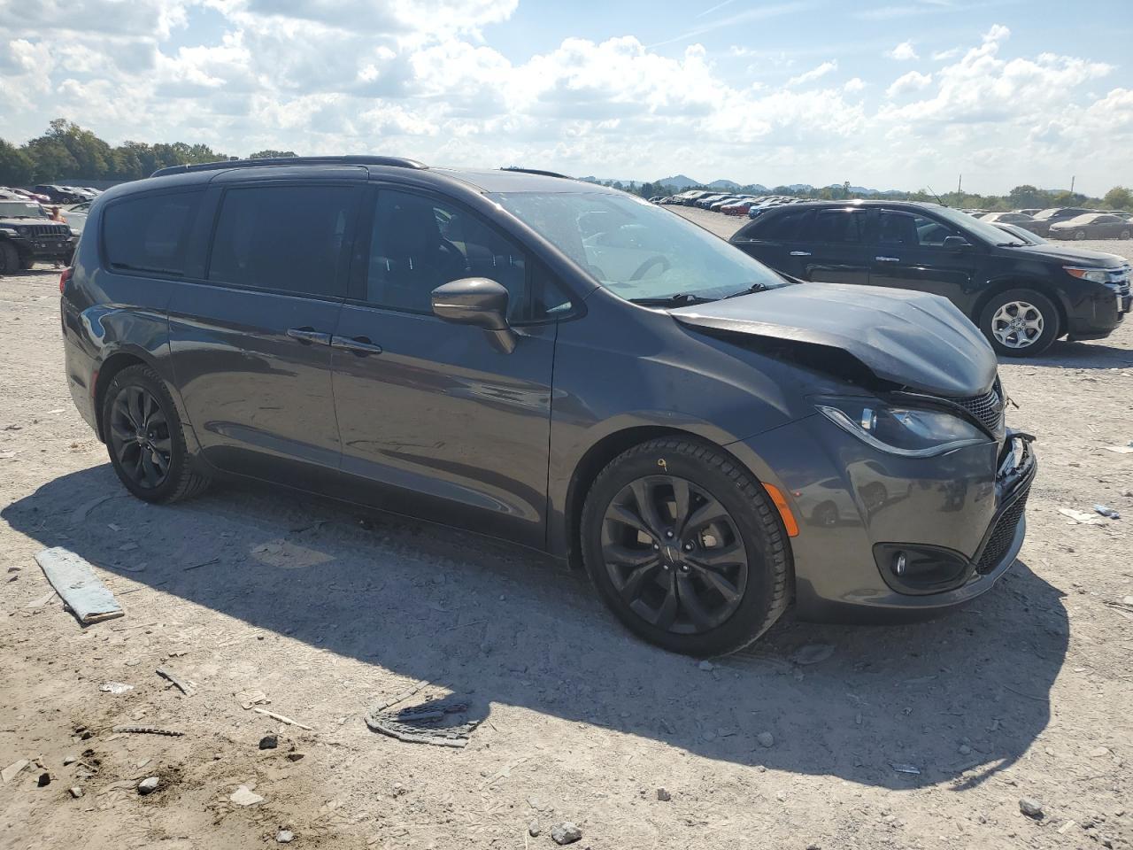 2019 CHRYSLER Pacifica