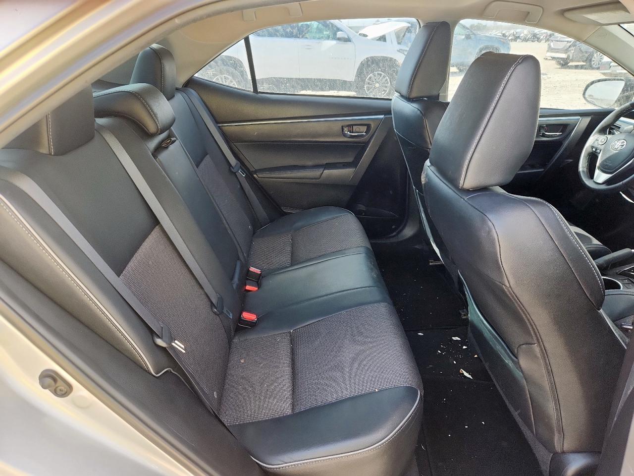 2016 TOYOTA COROLLA