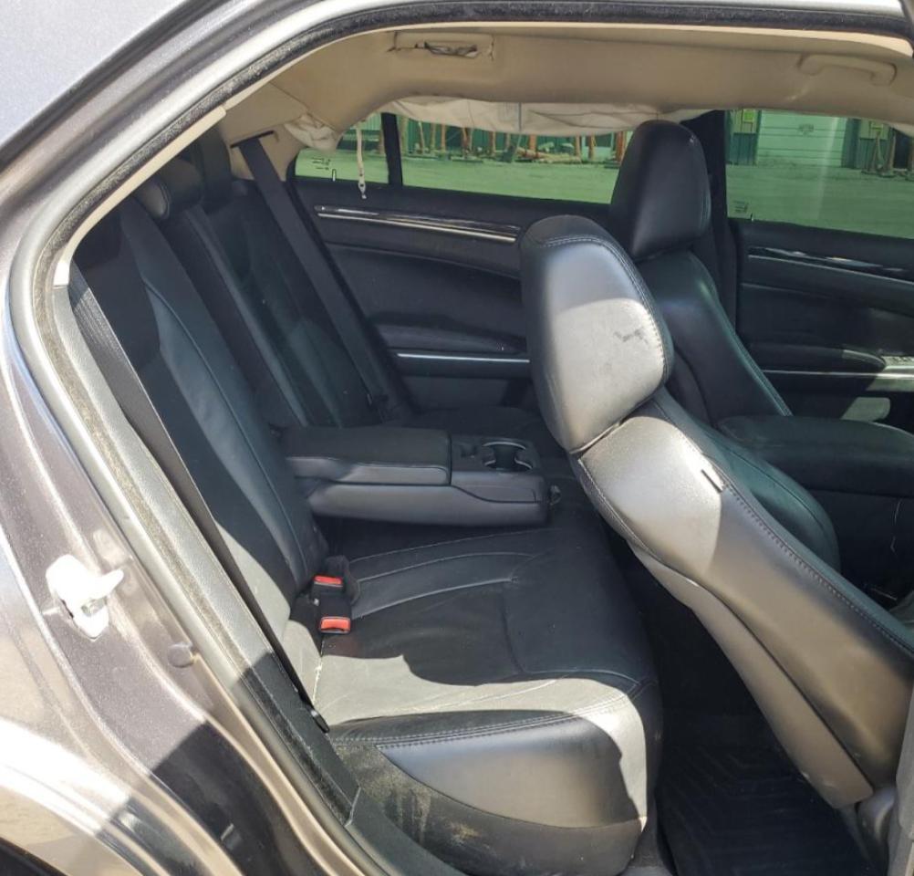 2015 CHRYSLER 300