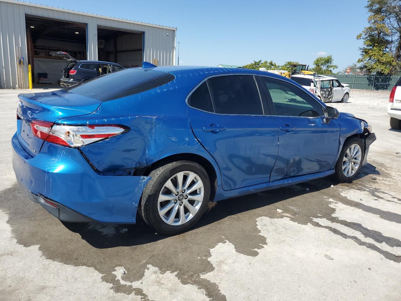 2019 TOYOTA CAMRY