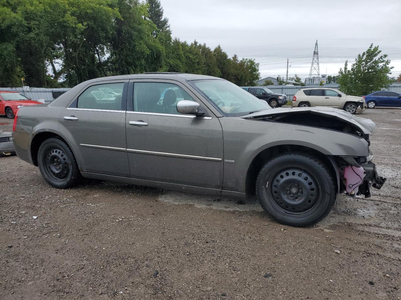 2010 CHRYSLER 300