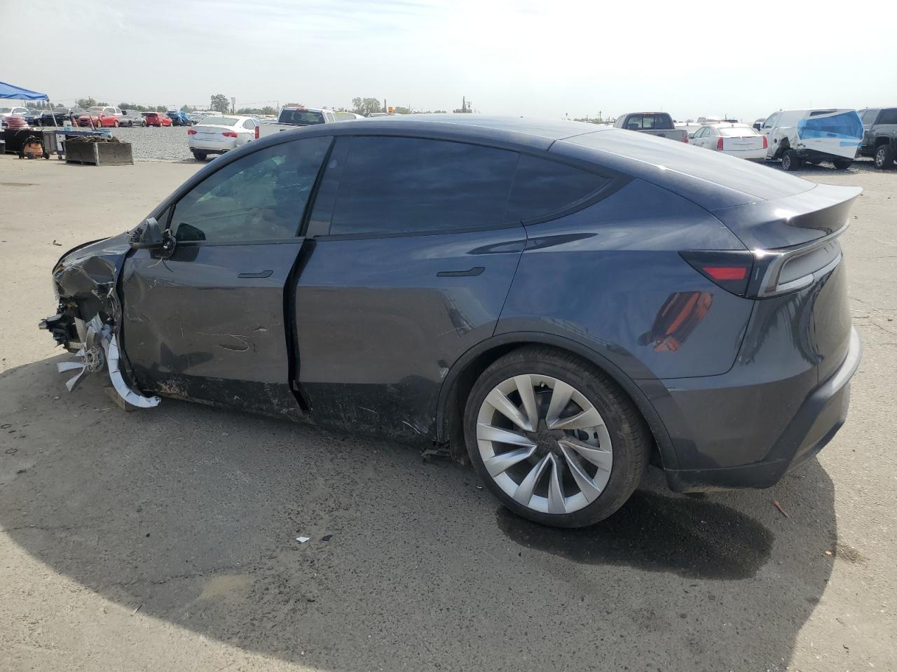 2026 TESLA MODEL Y