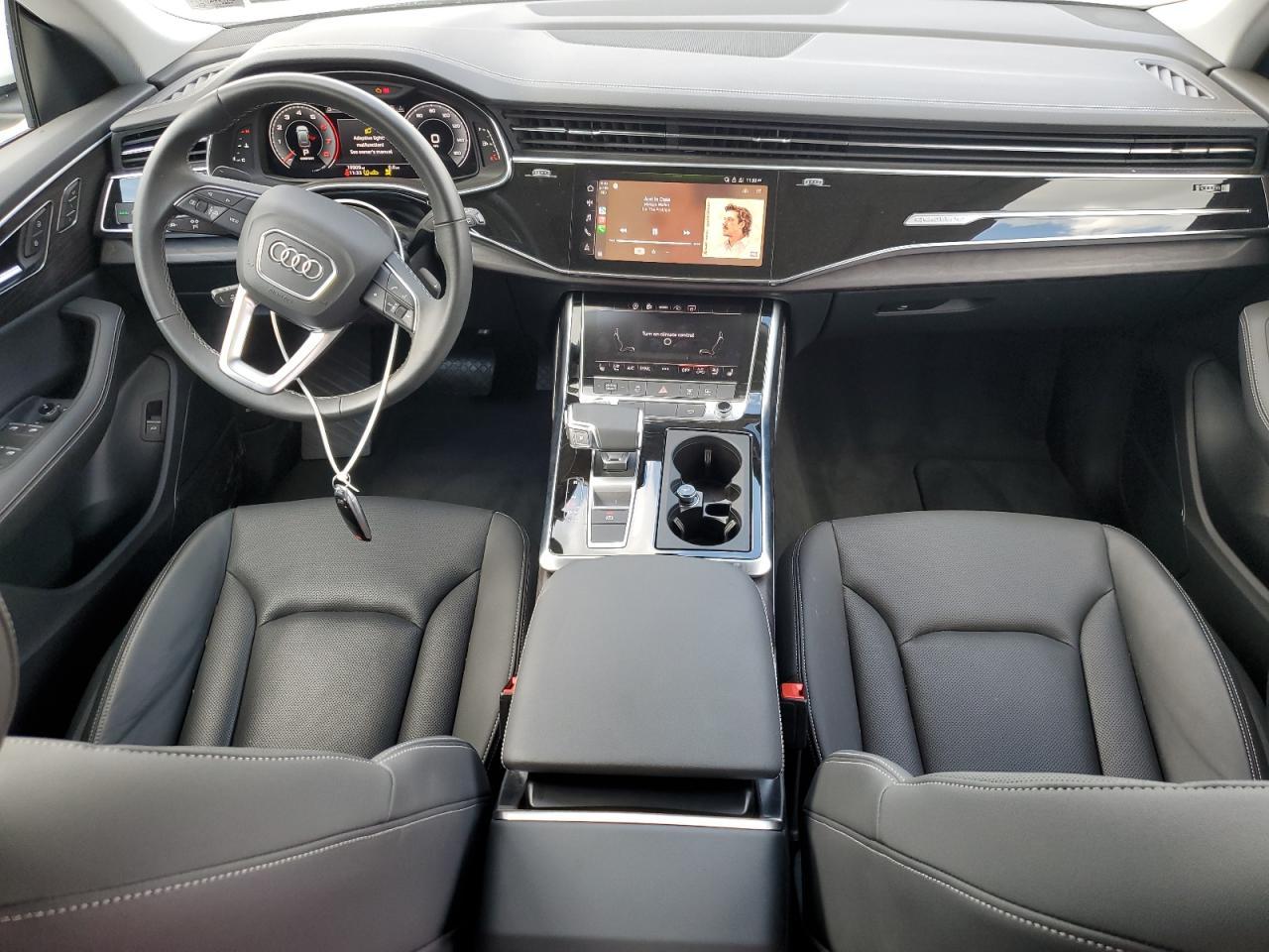 2023 AUDI Q8