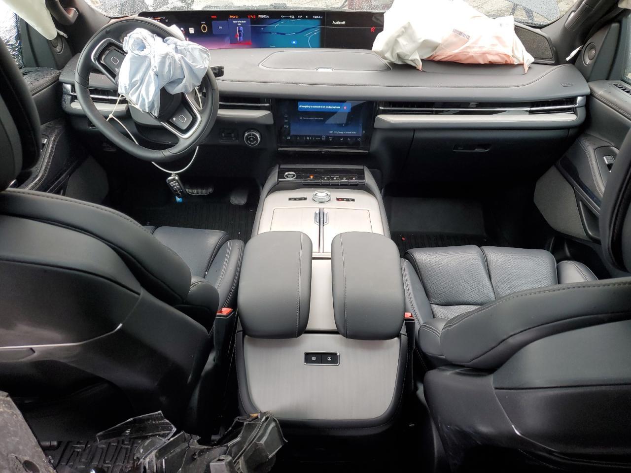 2025 LINCOLN Navigator