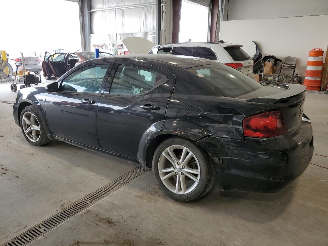 2012 DODGE Avenger