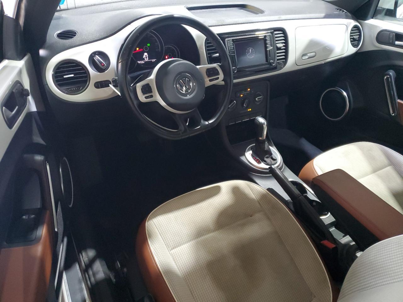 2016 VOLKSWAGEN Beetle