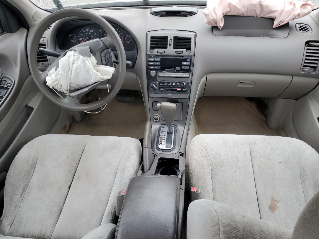 2001 NISSAN Maxima
