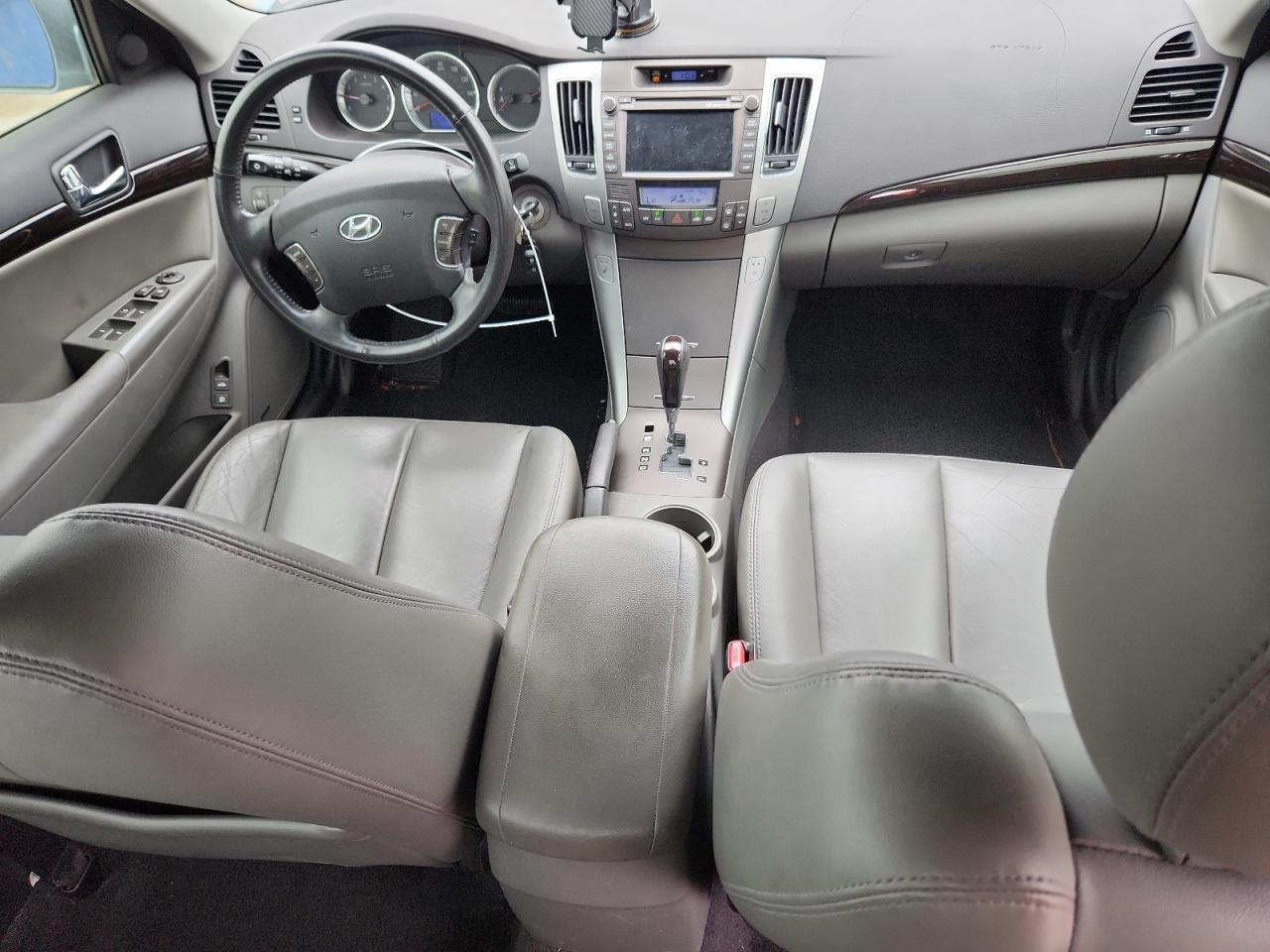 2009 HYUNDAI SONATA