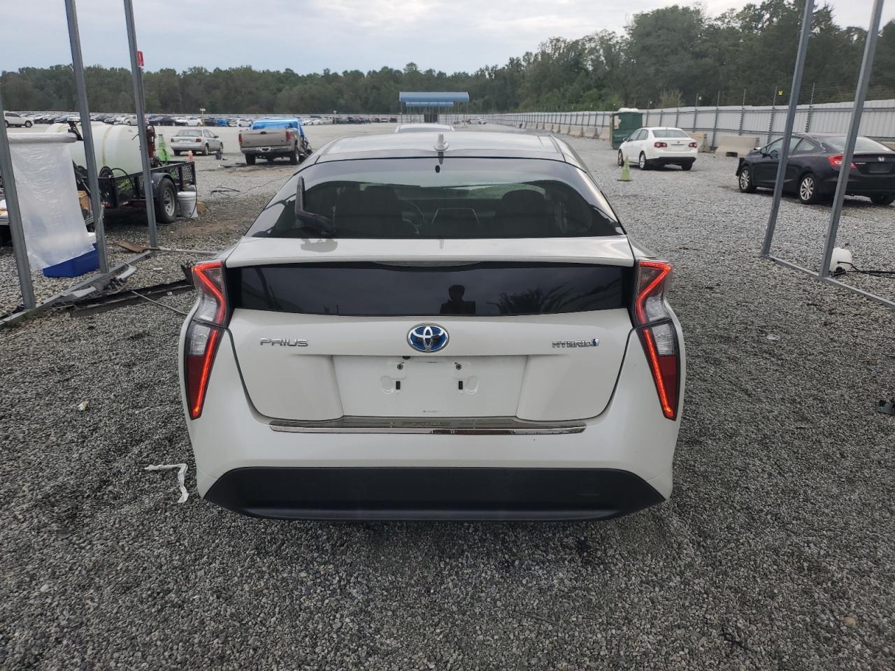 2017 TOYOTA PRIUS