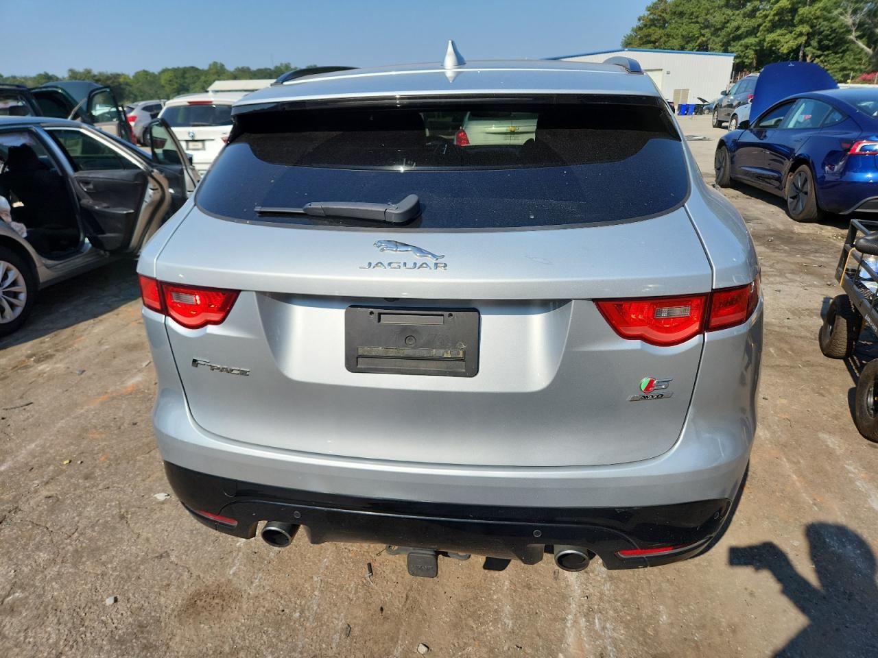 2017 JAGUAR F-Pace