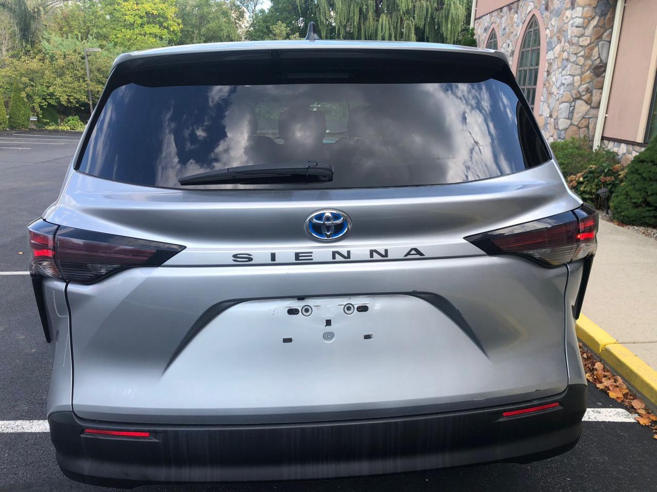 2023 TOYOTA SIENNA