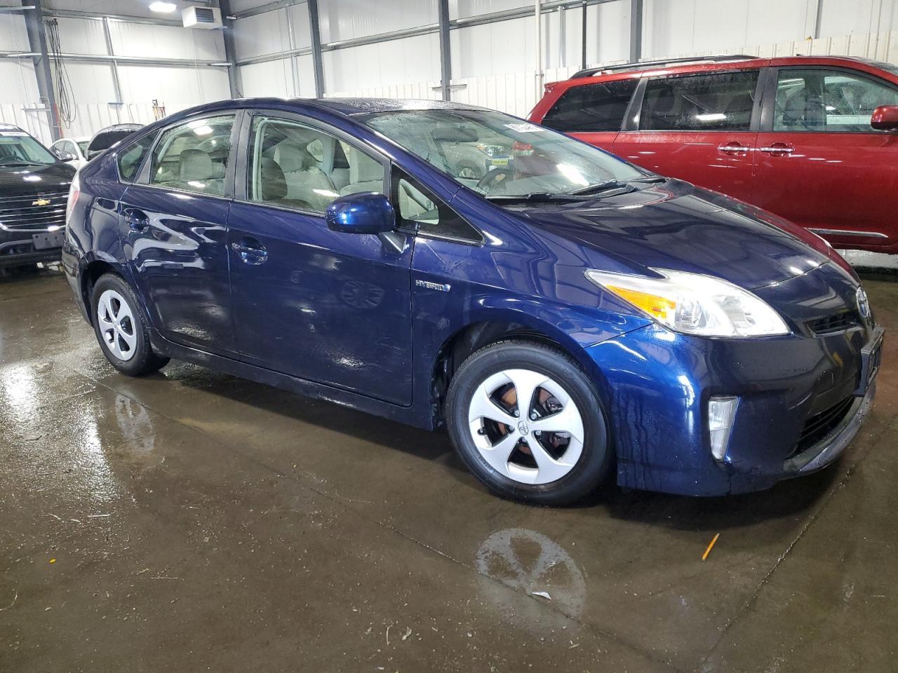 2013 TOYOTA PRIUS