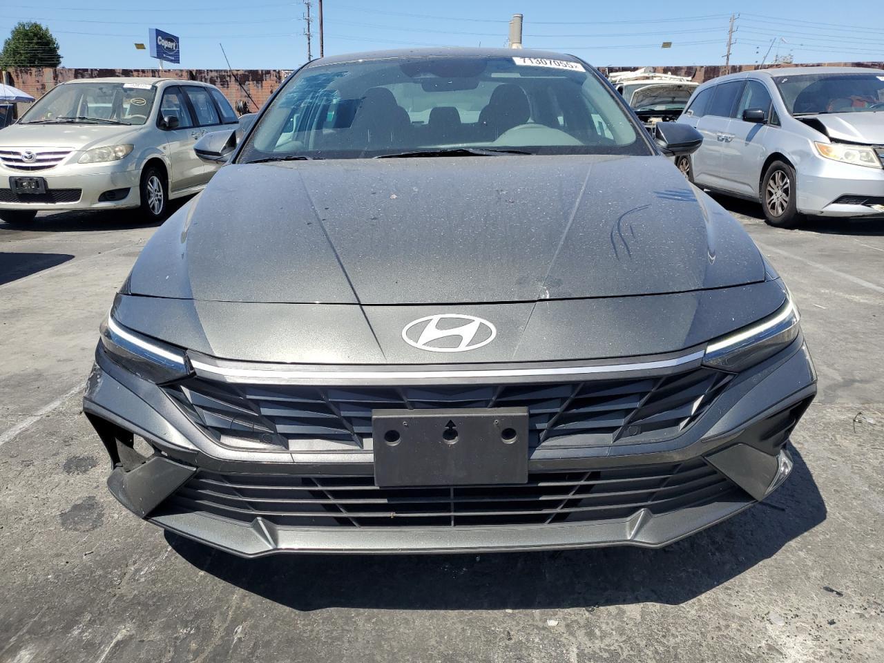 2024 HYUNDAI ELANTRA