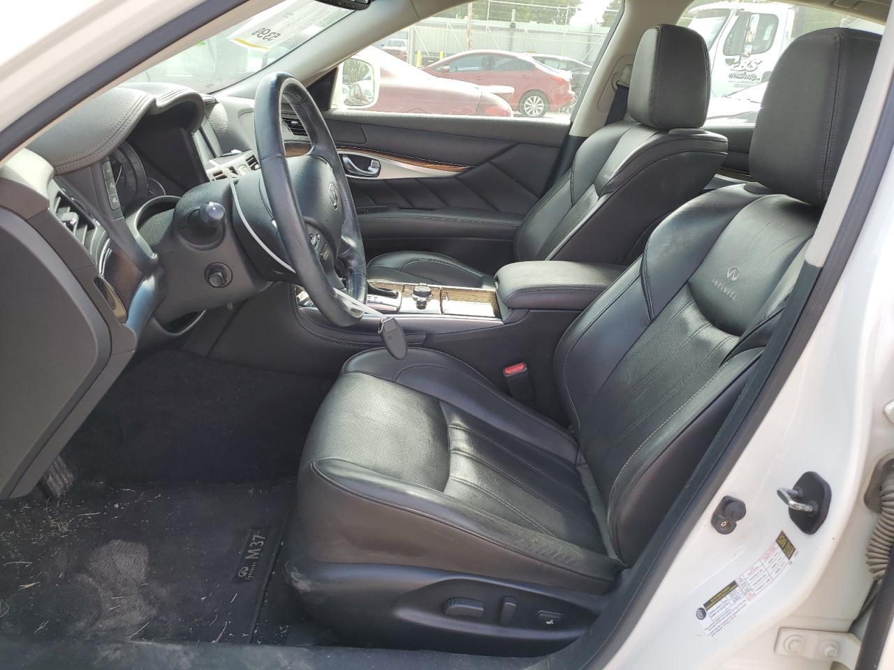 2013 INFINITI M37