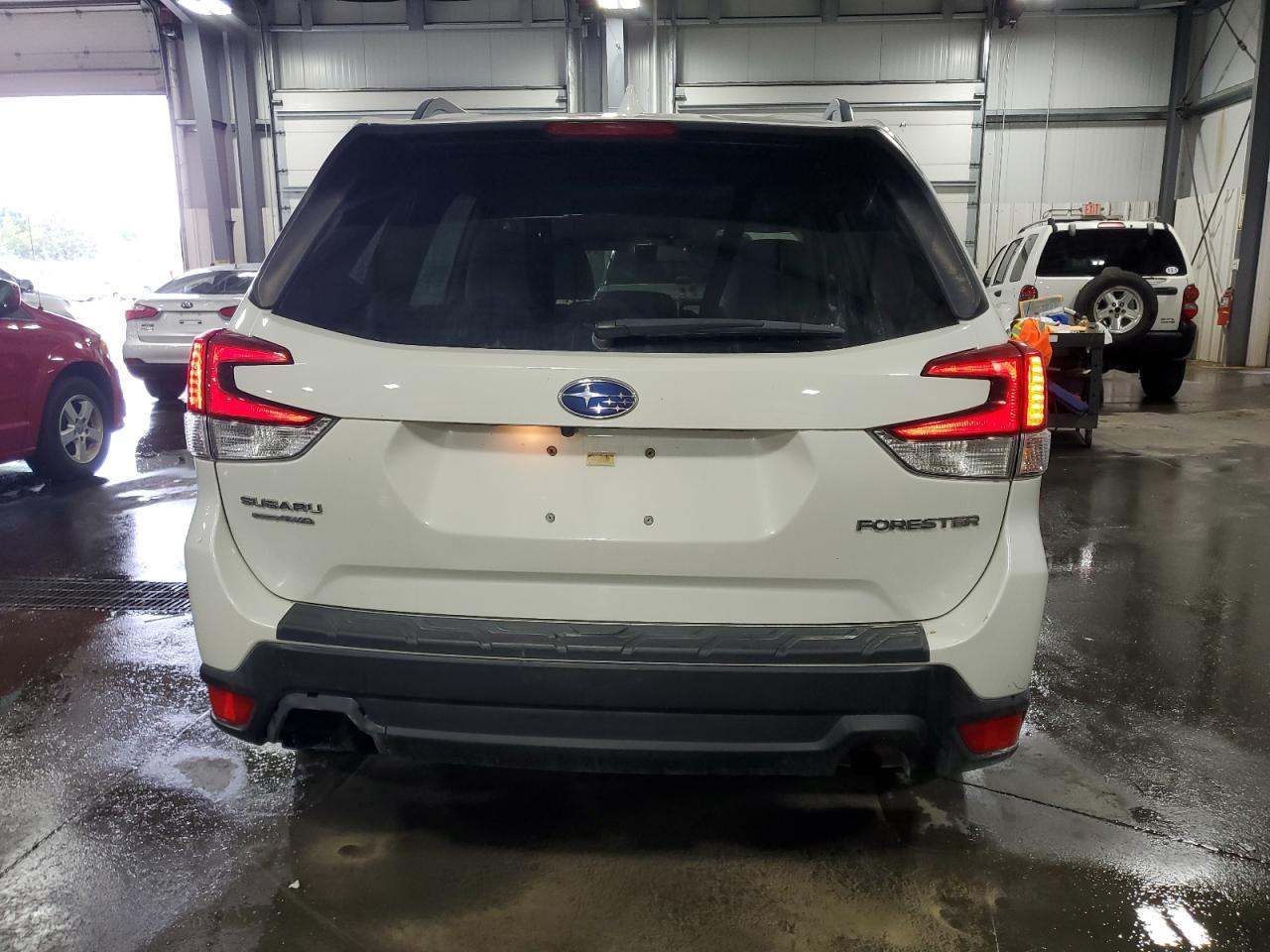 2019 SUBARU FORESTER