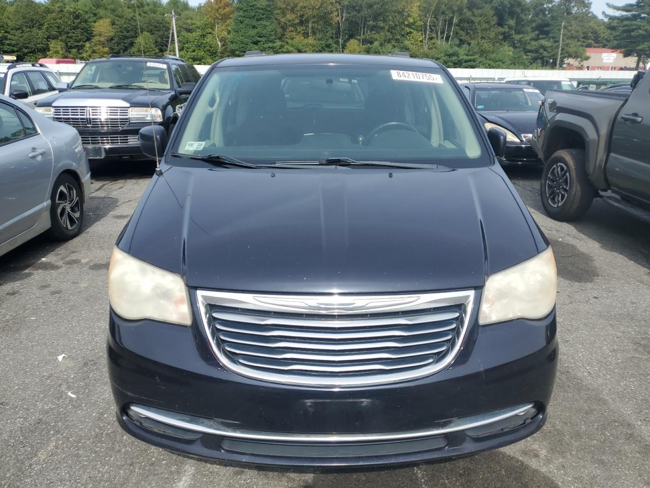 2011 CHRYSLER Town & Country