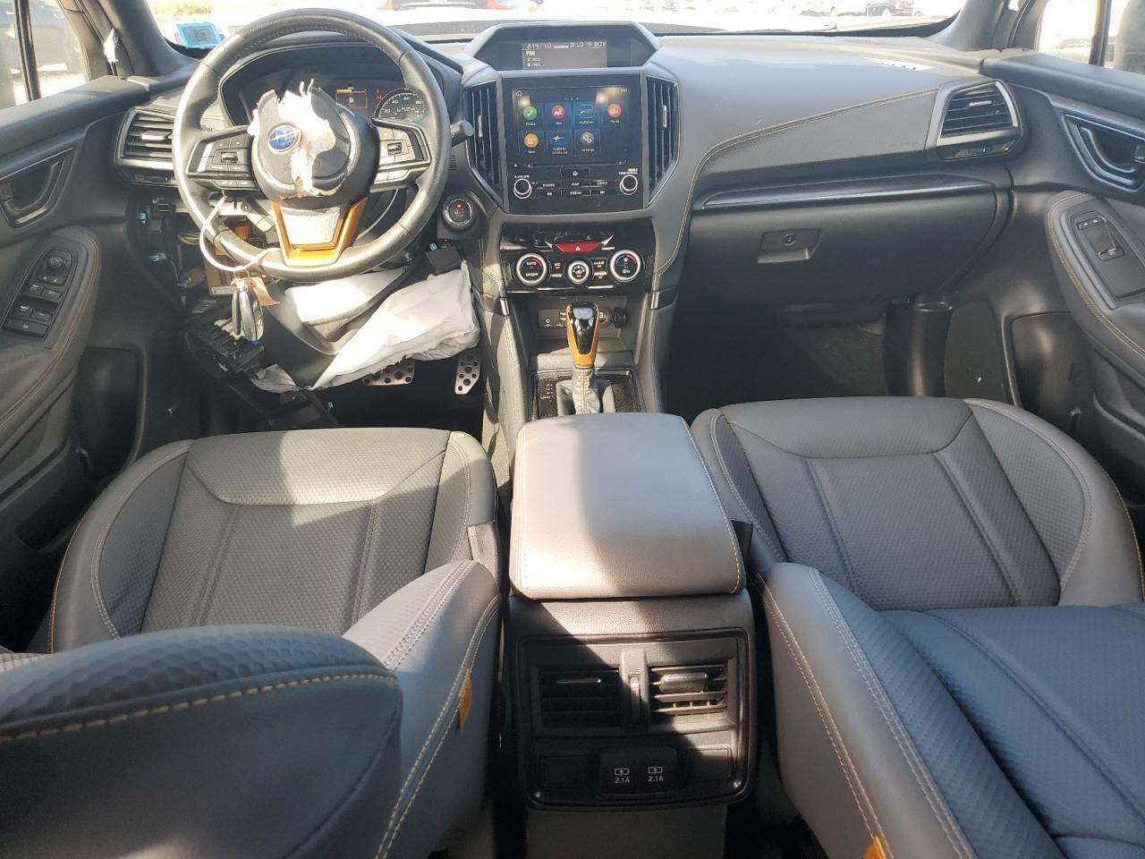 2023 SUBARU FORESTER