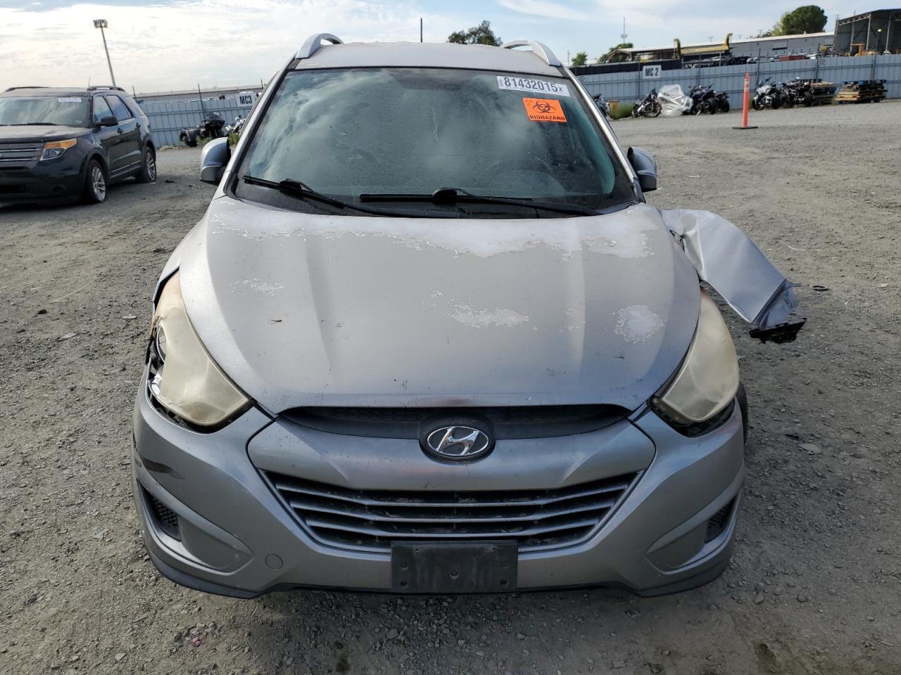 2011 HYUNDAI TUCSON