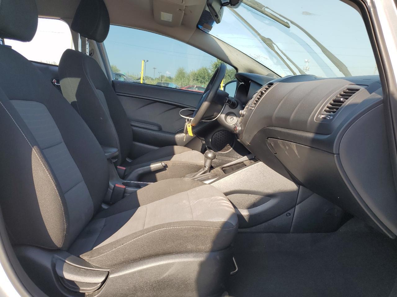 2016 KIA FORTE