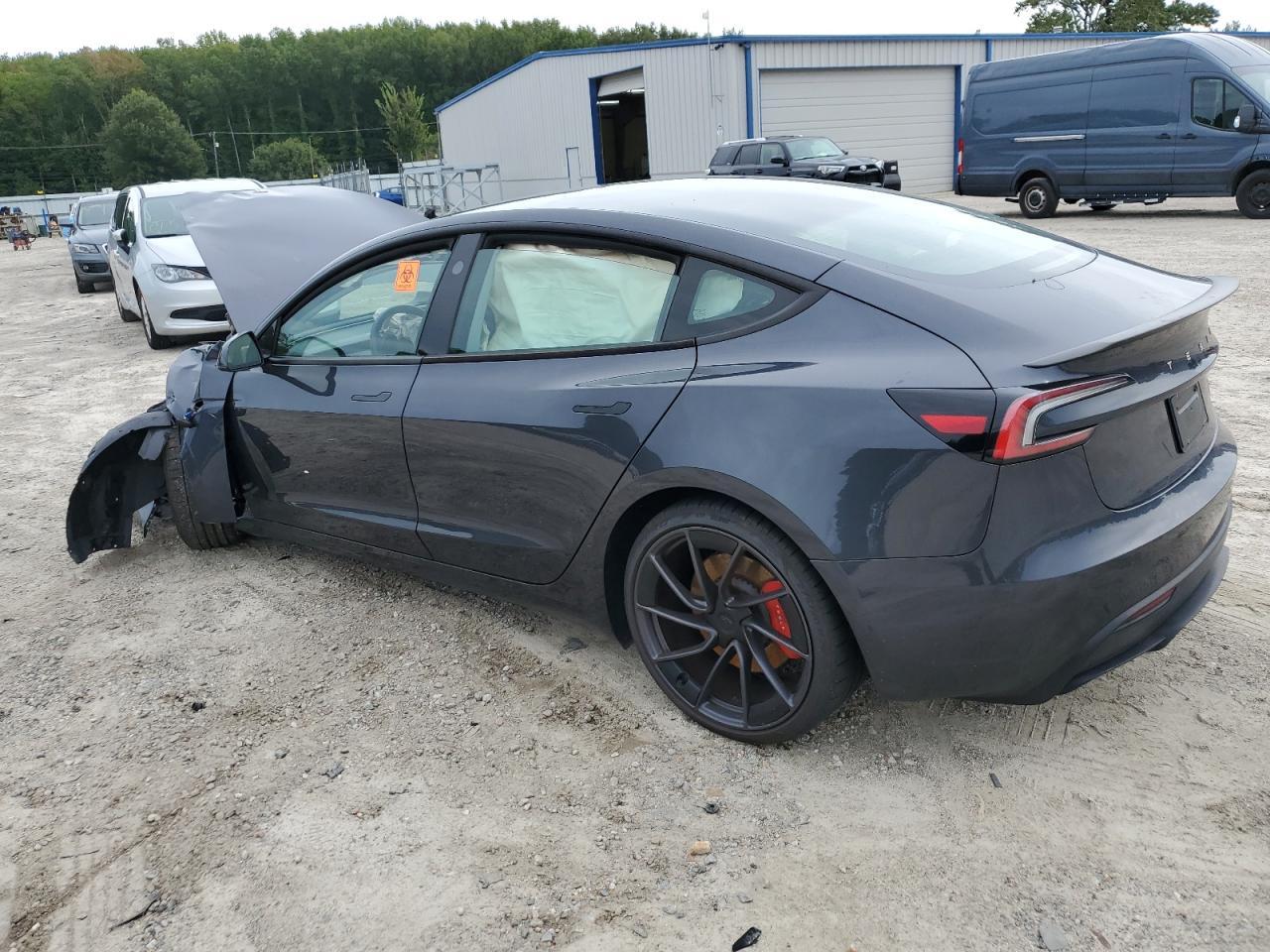 2024 TESLA MODEL 3