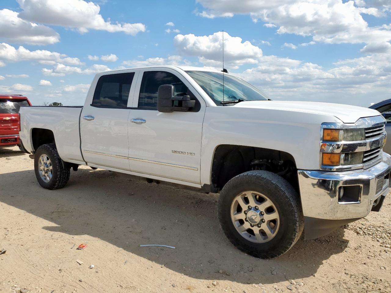 2015 CHEVROLET Silverado 2500