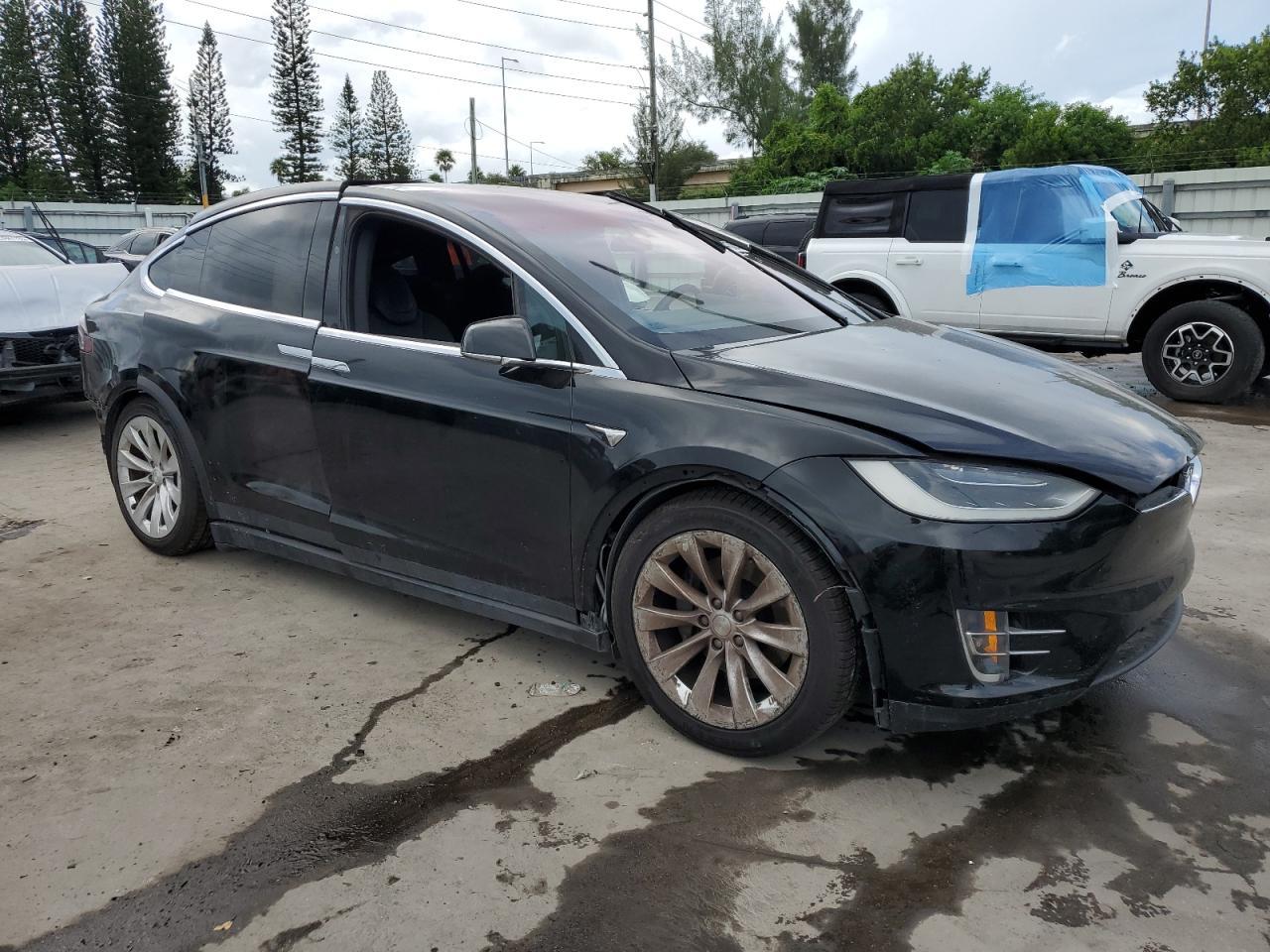 2018 TESLA MODEL X