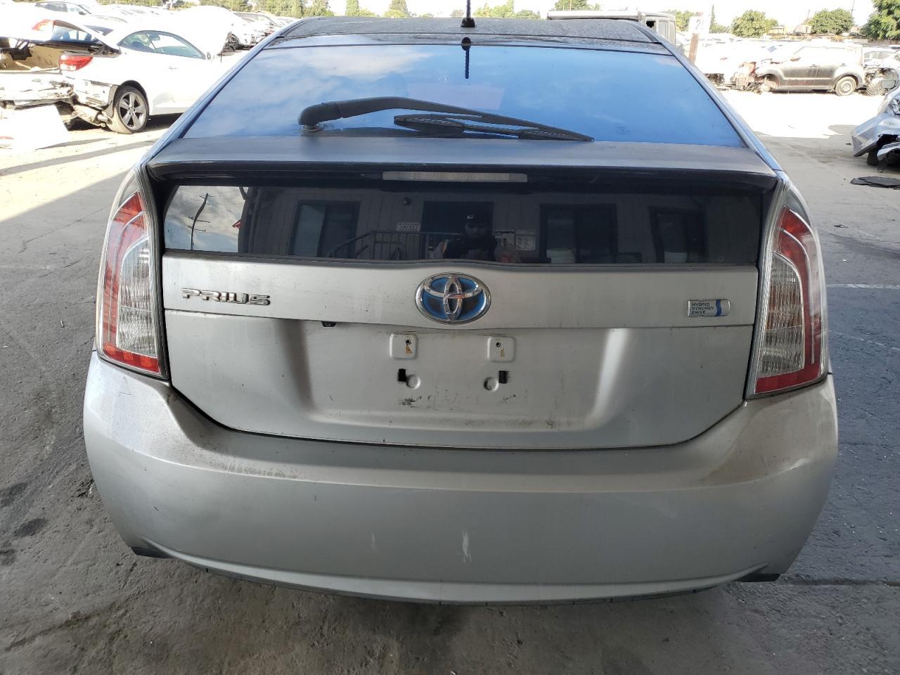2015 TOYOTA PRIUS