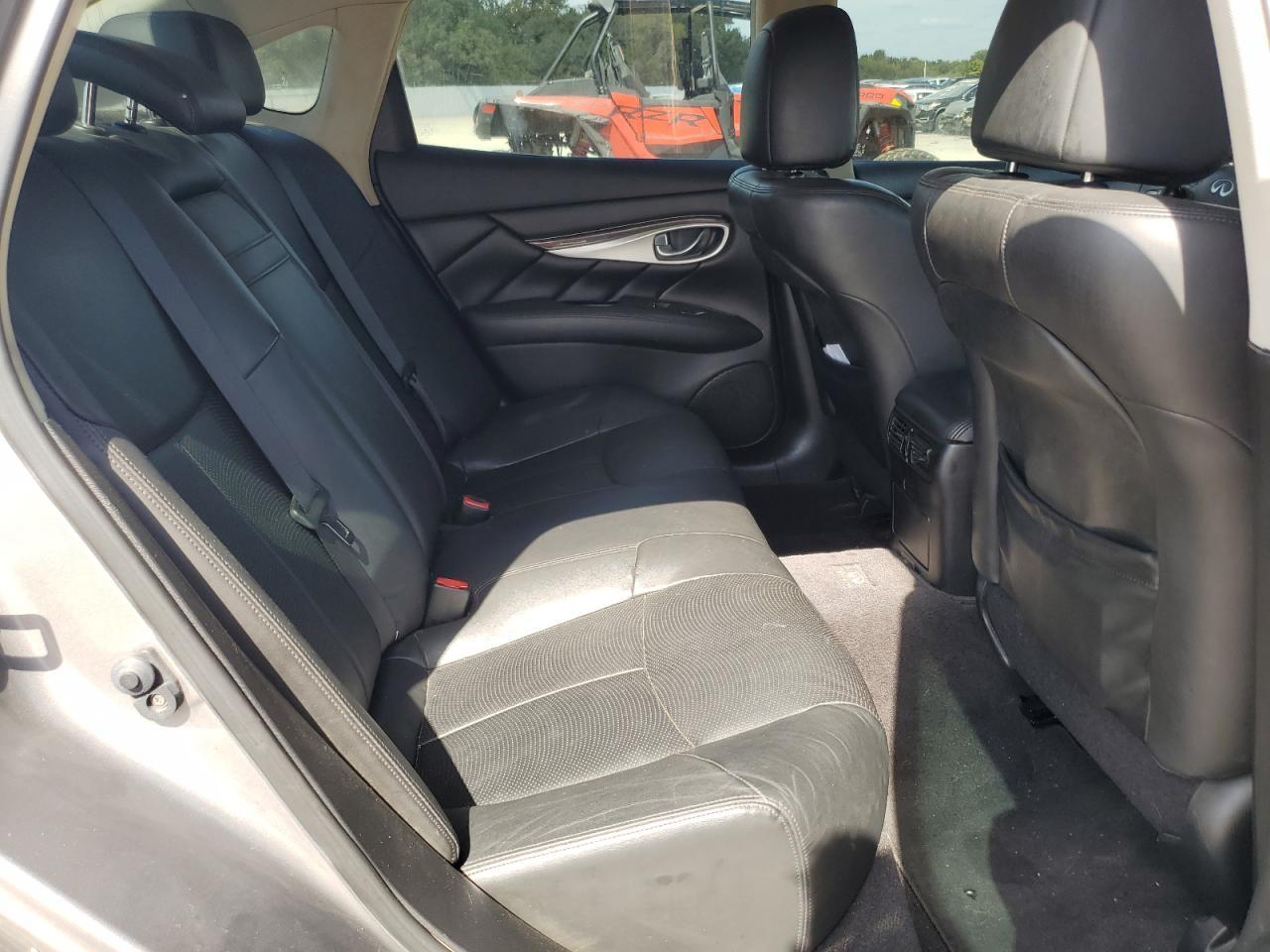 2012 INFINITI M37