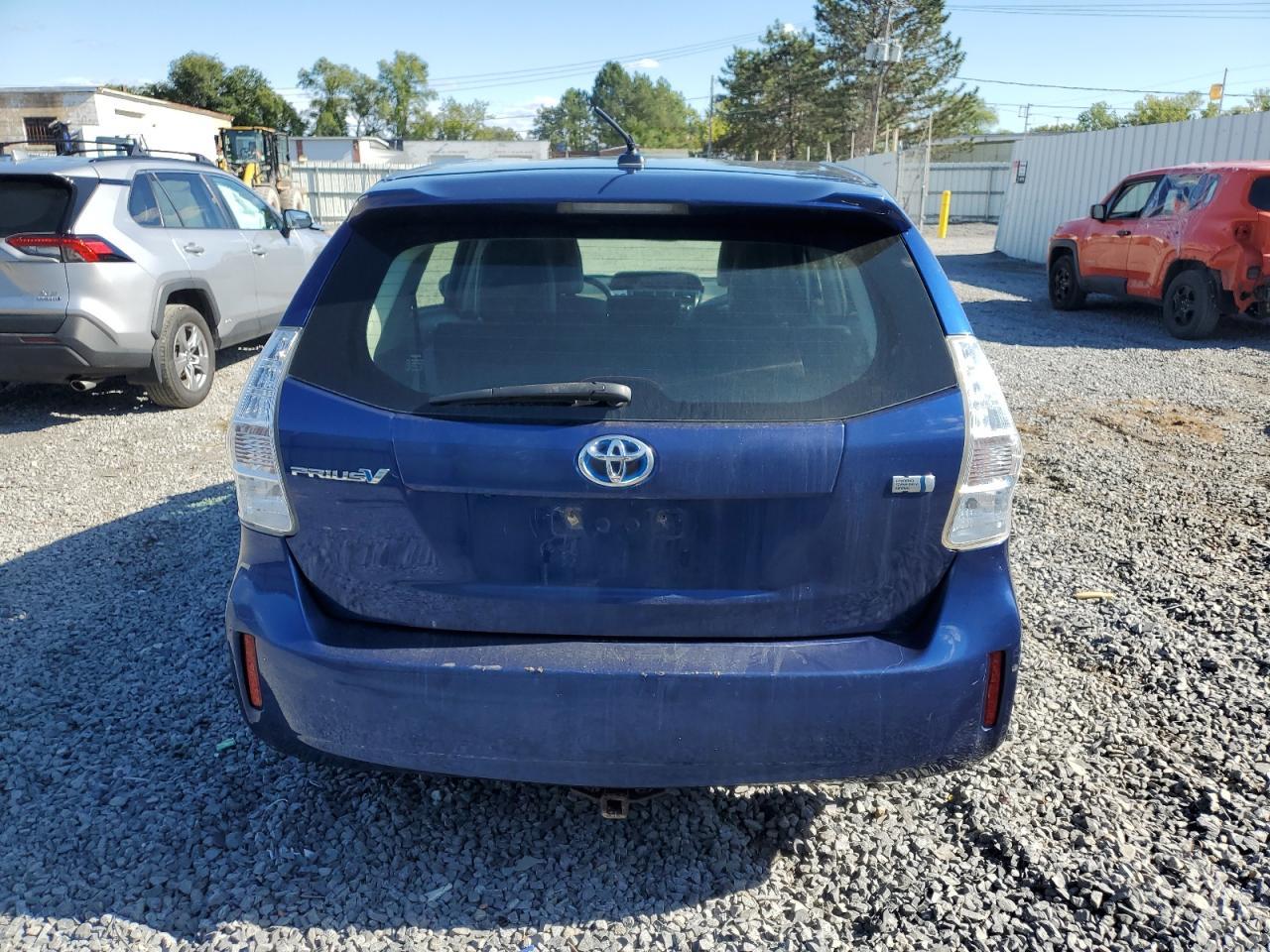 2012 TOYOTA PRIUS V