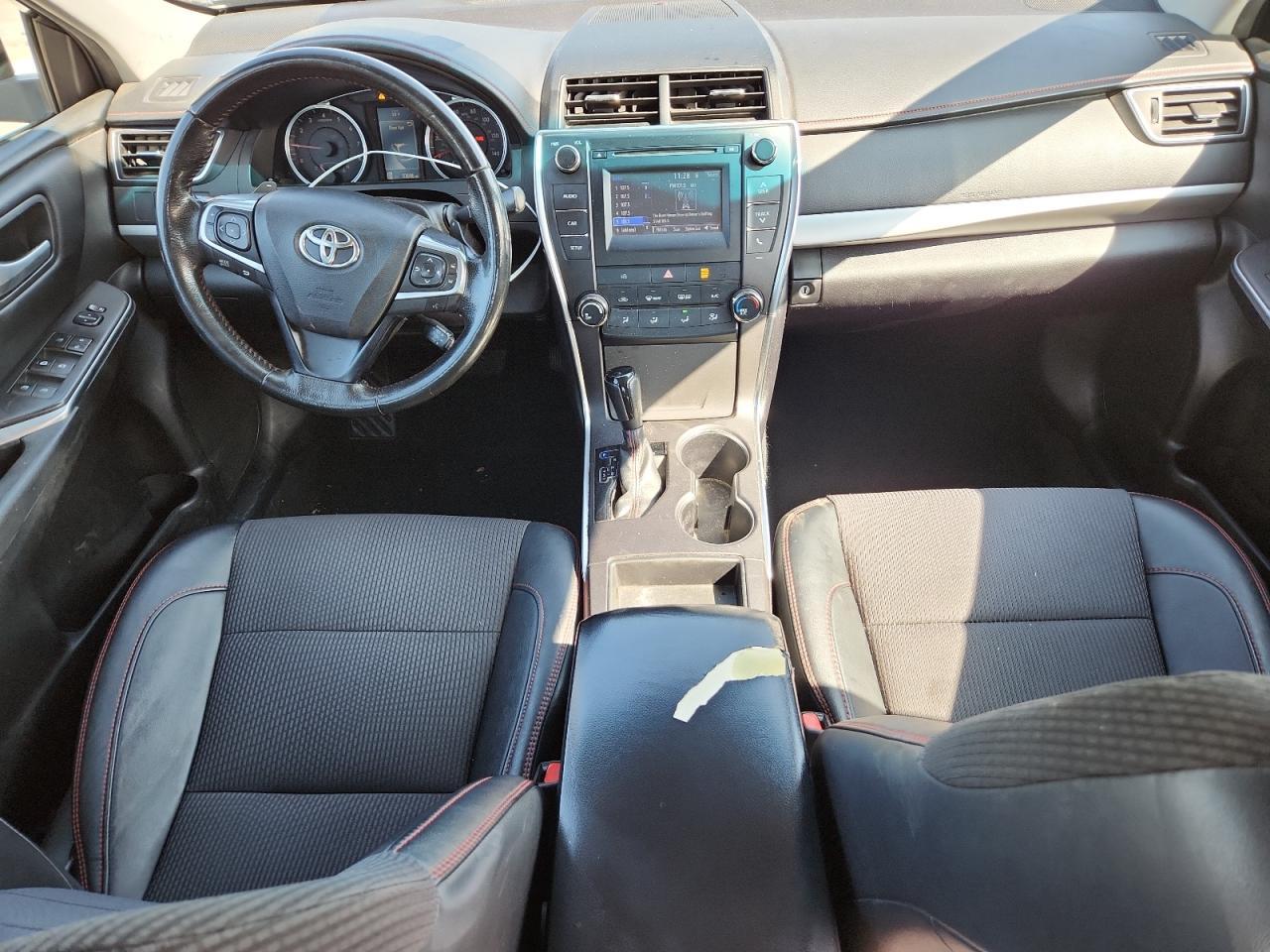 2016 TOYOTA CAMRY