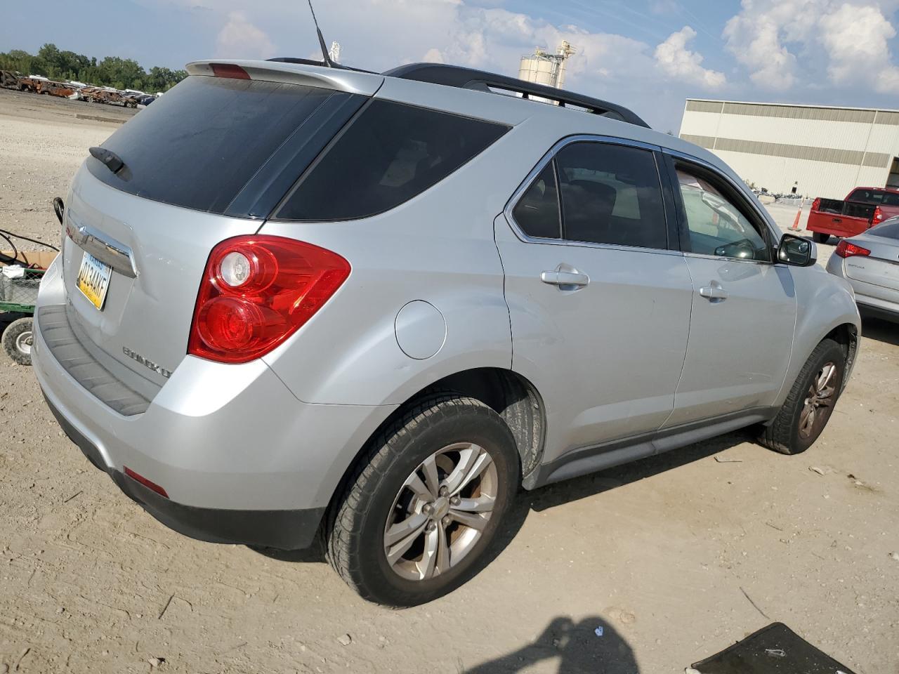 2011 CHEVROLET EQUINOX