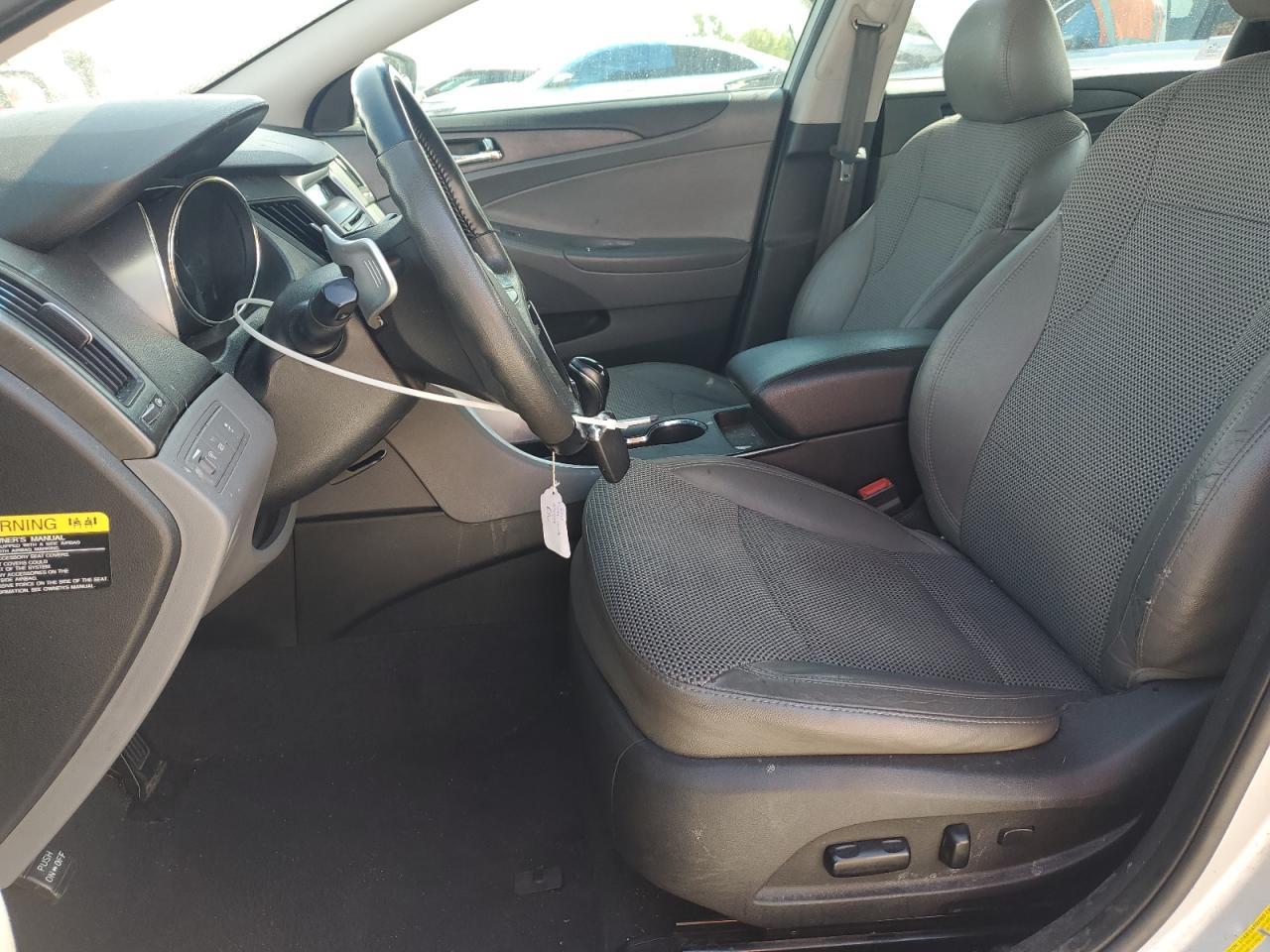 2012 HYUNDAI SONATA
